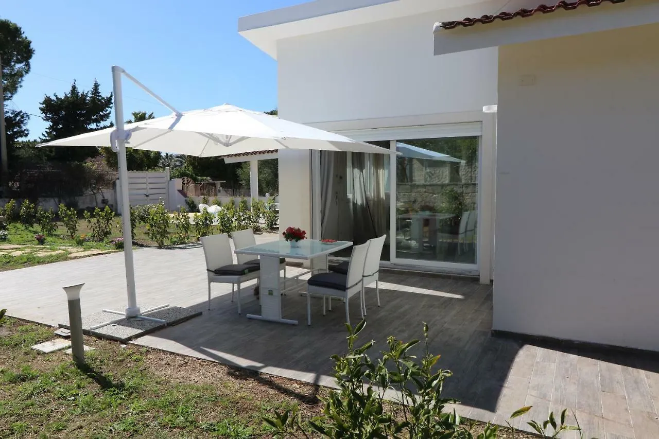 Villa Aurora E Villa Oceano Fontane Bianche Itálie