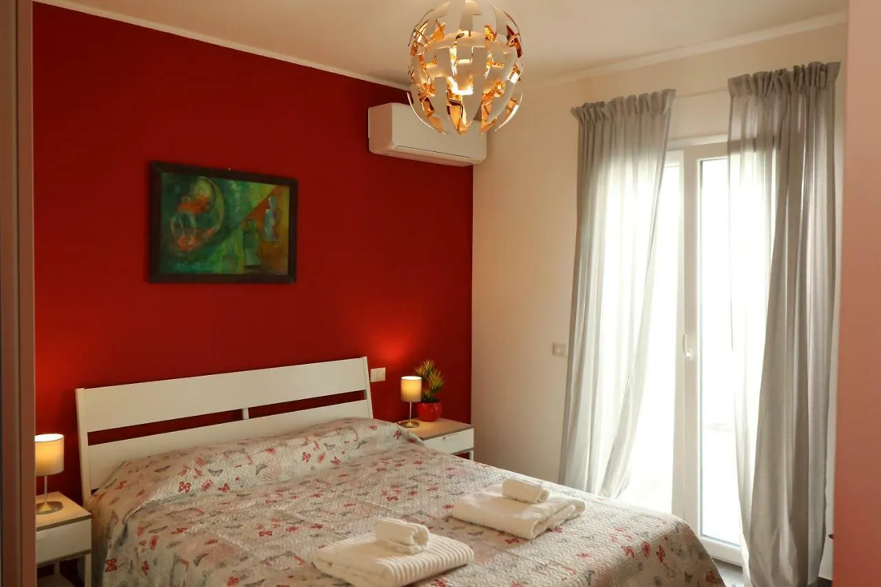 Villa Aurora e Villa Oceano Fontane Bianche 0*,  Italia