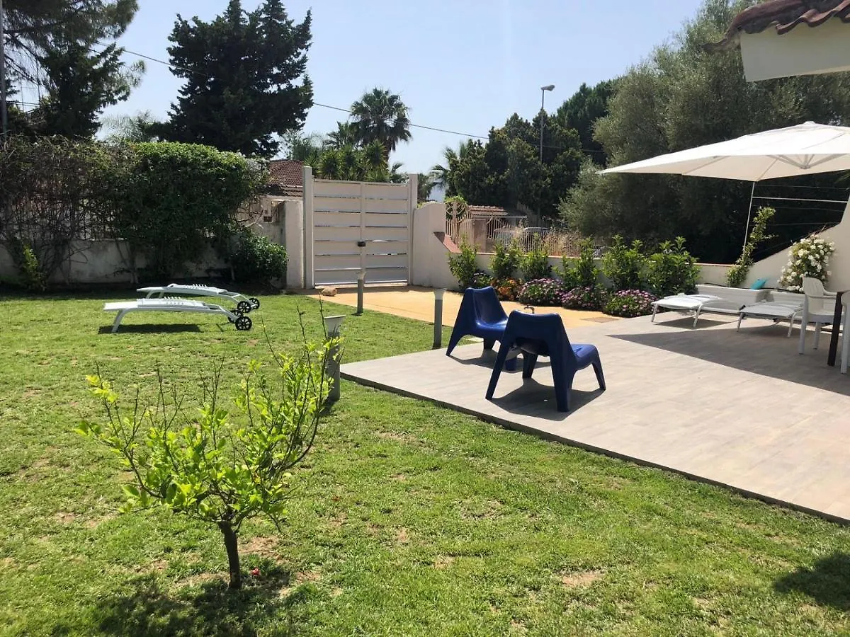 Villa Aurora e Villa Oceano Fontane Bianche Italia